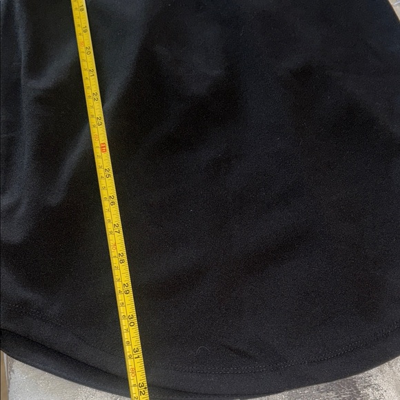 Elegant Black Dress with Floral Accents - Picture 10 of 13